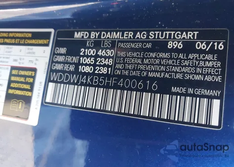 2017 Mercedes-Benz C 300 4Matic z USA, uszkodzony, nr VIN WDDWJ4KB5HF400616